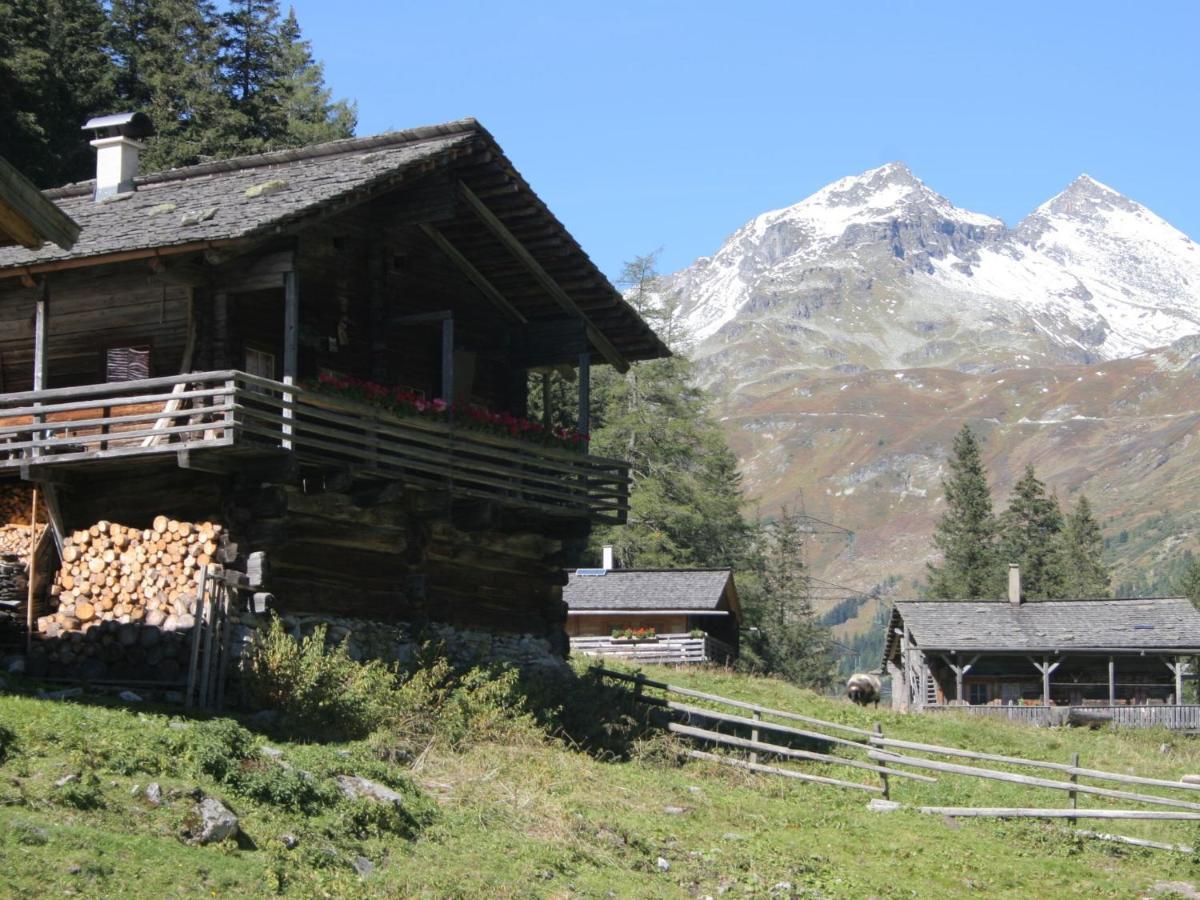 Lovely Holiday Home In Matrei In The Mountains Matrei in Osttirol Bilik gambar