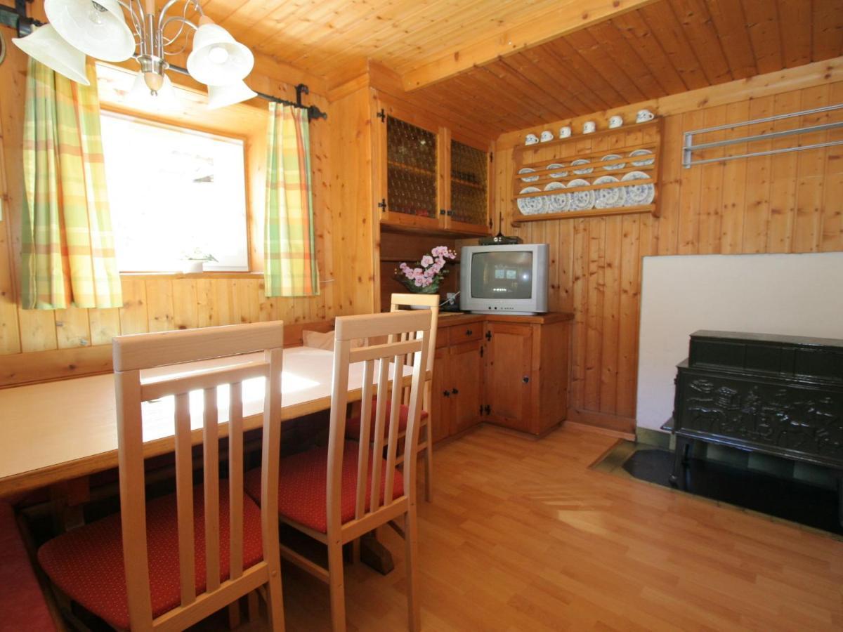 Lovely Holiday Home In Matrei In The Mountains Matrei in Osttirol Bilik gambar